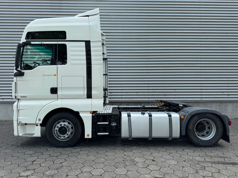 MAN TGX 18.500 XXL / Intarder / Roof Klima / 2 Tanks - Tegljač: slika 5 MAN TGX 18.500 XXL / Intarder / Roof Klima / 2 Tanks - Tegljač: slika 5