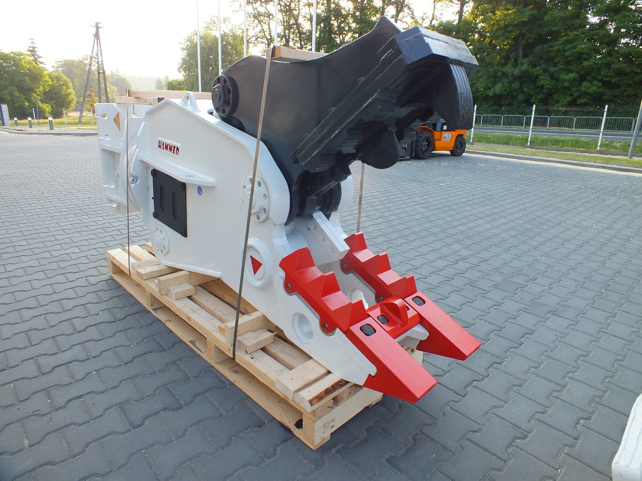 DEMOQ DRK 21 Hydraulic Rotating Pulveriser Crusher 2000 KG - Makaze za rušenje za Bager: slika 1 DEMOQ DRK 21 Hydraulic Rotating Pulveriser Crusher 2000 KG - Makaze za rušenje za Bager: slika 1
