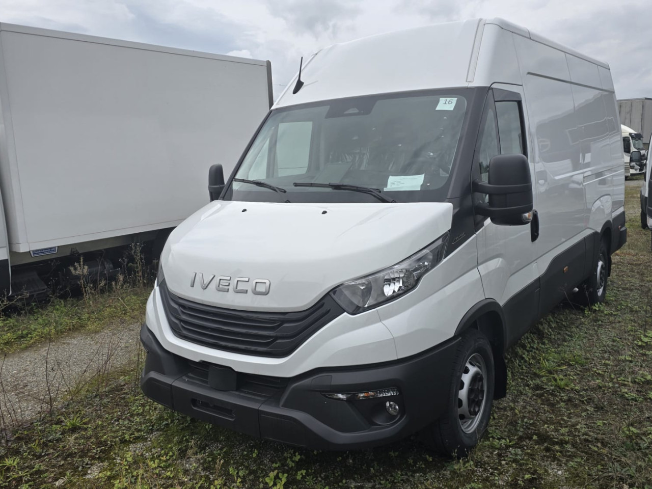 IVECO DAILY 35S14HA8 V -Tageseinlösung- - Furgon: slika 3 IVECO DAILY 35S14HA8 V -Tageseinlösung- - Furgon: slika 3