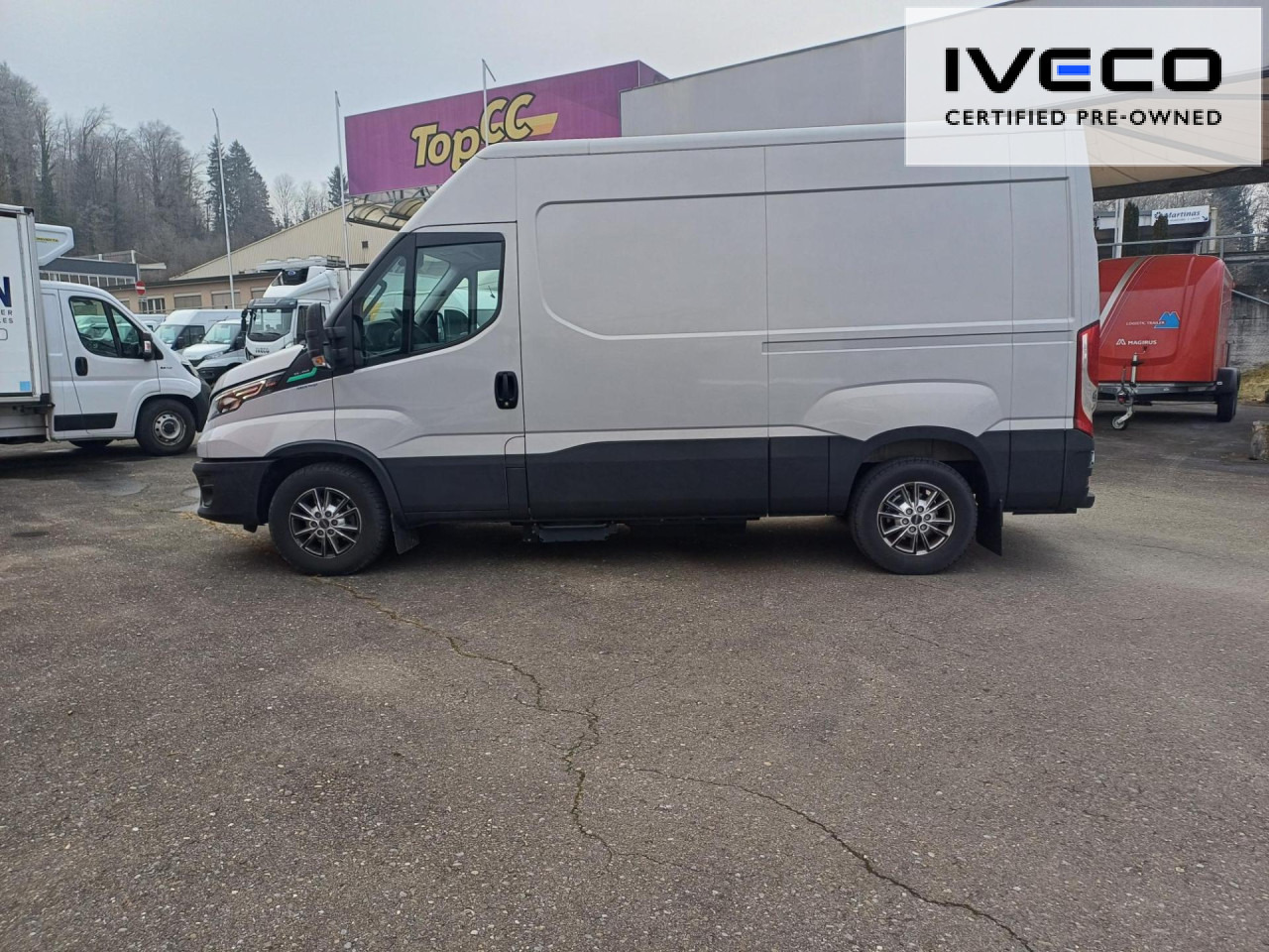 IVECO Daily 35S14NA8V/P CNG Euro6 Klima AHK Navi ZV IVECO Daily 35S14NA8V/P CNG Euro6 Klima AHK Navi ZV: slika 9