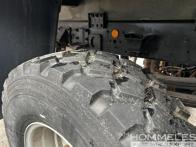 Kamion sa tovarnim sandukom Iveco 100E22 4x4 (M104): slika 13