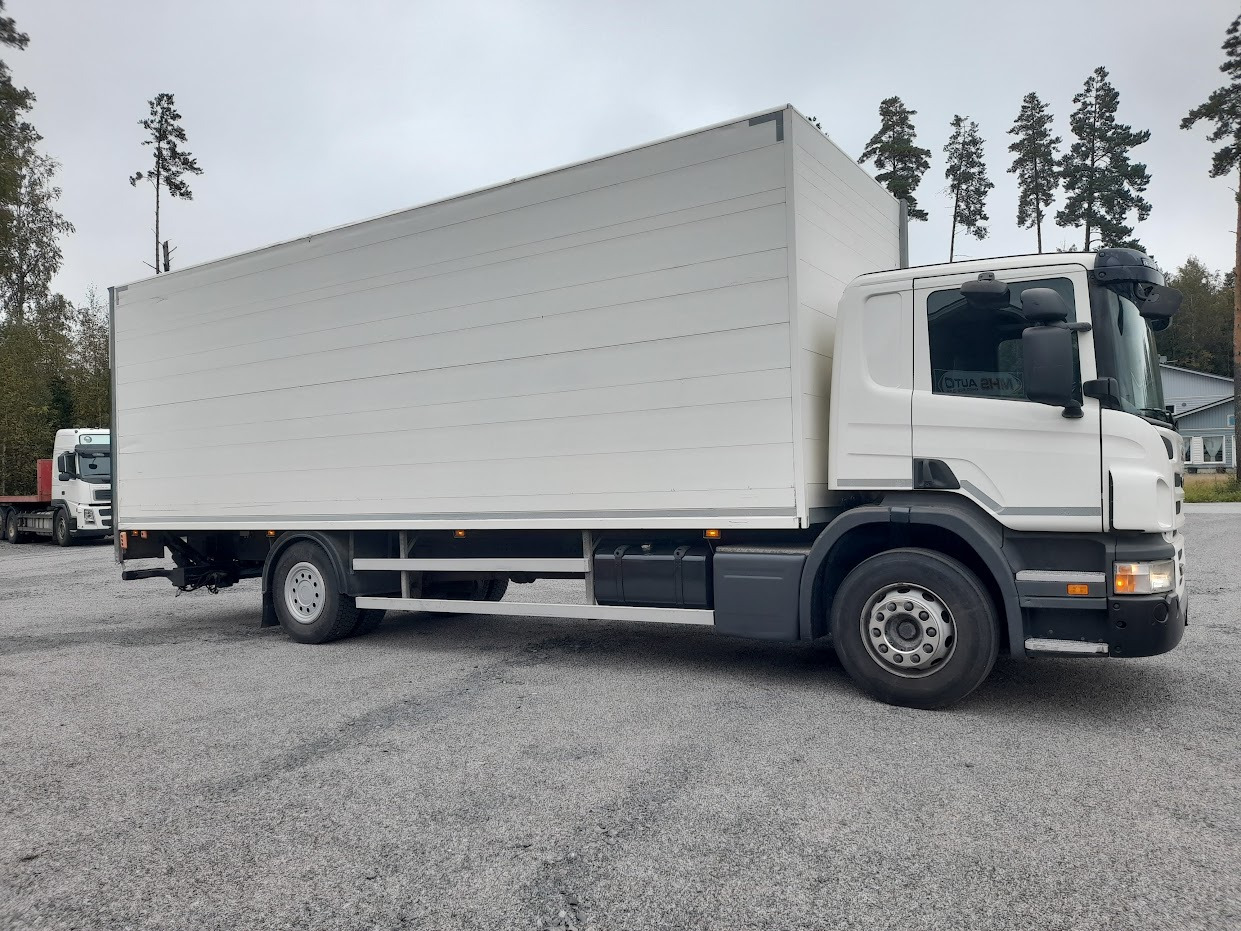 Scania P 230 DB - Kamion sa zatvorenim sandukom: slika 4 Scania P 230 DB - Kamion sa zatvorenim sandukom: slika 4