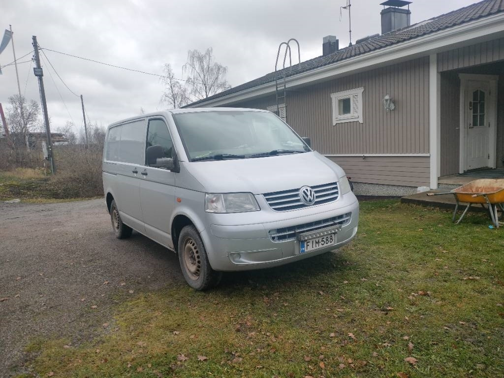 VW Transporter 1.9 TDI - Mali kombi: slika 2 VW Transporter 1.9 TDI - Mali kombi: slika 2