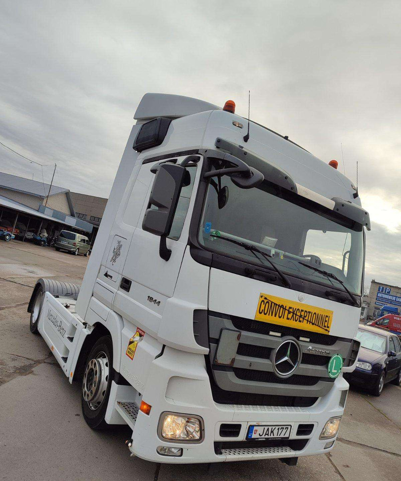 Mercedes-Benz Actros 1844 LS - Tegljač: slika 4 Mercedes-Benz Actros 1844 LS - Tegljač: slika 4