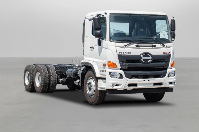 Hino 500 FM 6x4 Chassis - Kamion sa golom šasijom i zatvorenom kabinom: slika 1 Hino 500 FM 6x4 Chassis - Kamion sa golom šasijom i zatvorenom kabinom: slika 1