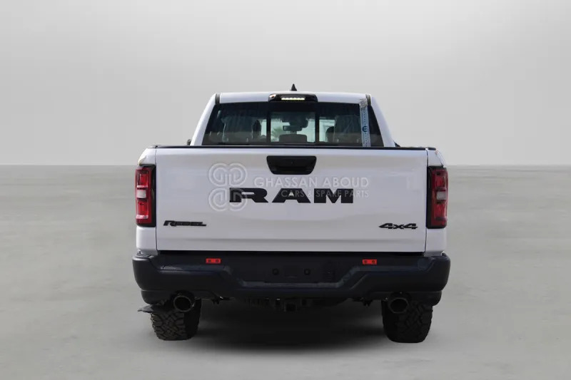 Ram 1500 Crew - Pikap, Dostavno vozilo sa duplom kabinom: slika 5 Ram 1500 Crew - Pikap, Dostavno vozilo sa duplom kabinom: slika 5