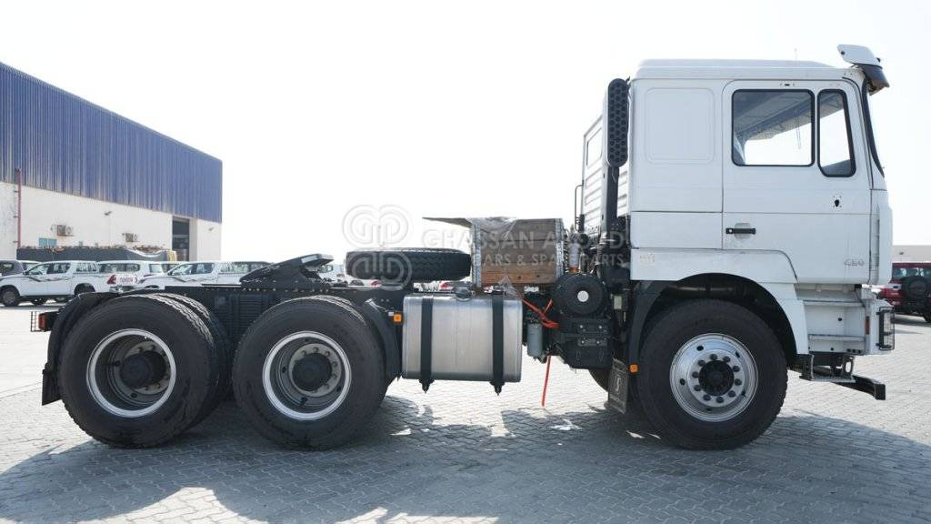 SHACMAN F3000 6×4 Tractor Head MY25 - Tegljač: slika 5 SHACMAN F3000 6×4 Tractor Head MY25 - Tegljač: slika 5