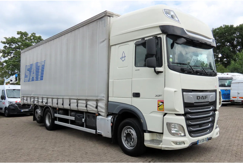 DAF XF 530 6x2 Frigo, lift roof, moving axel, P-cooling, etc - Kamion sa ceradom: slika 1 DAF XF 530 6x2 Frigo, lift roof, moving axel, P-cooling, etc - Kamion sa ceradom: slika 1