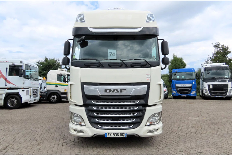 DAF XF 530 6x2 Frigo, lift roof, moving axel, P-cooling, etc - Kamion sa ceradom: slika 4 DAF XF 530 6x2 Frigo, lift roof, moving axel, P-cooling, etc - Kamion sa ceradom: slika 4