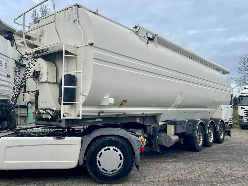 DESOT TSCI AUGER, HATZ diesel, SAF AXLES - Poluprikolica cisterna: slika 1 DESOT TSCI AUGER, HATZ diesel, SAF AXLES - Poluprikolica cisterna: slika 1