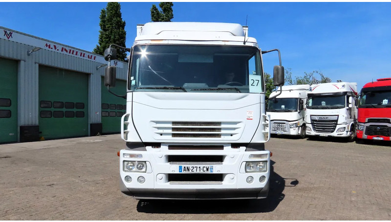 Iveco Stralis 310 8.60m box! Manual gerabox, Great state - Kamion sa zatvorenim sandukom: slika 3 Iveco Stralis 310 8.60m box! Manual gerabox, Great state - Kamion sa zatvorenim sandukom: slika 3