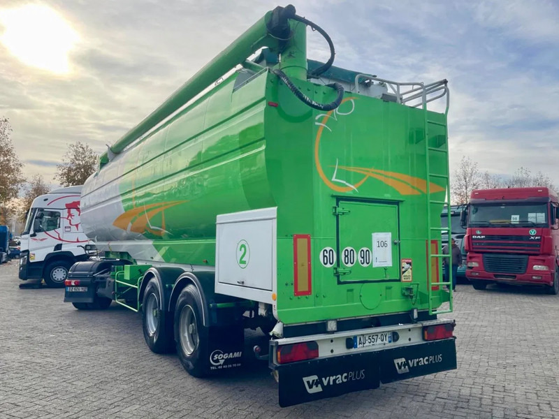 LEVEQUES TSCI, AUGER, HATZ diesel? 7 COMPARTMENTS. Great condition! - Poluprikolica cisterna: slika 4 LEVEQUES TSCI, AUGER, HATZ diesel? 7 COMPARTMENTS. Great condition! - Poluprikolica cisterna: slika 4