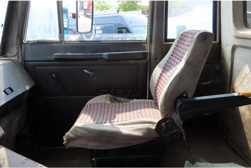 Istovarivač MAN STEYER 10 tyres. !!!AIR PROBLEM!! CLUTCH NOT GOING: slika 13 Istovarivač MAN STEYER 10 tyres. !!!AIR PROBLEM!! CLUTCH NOT GOING: slika 13