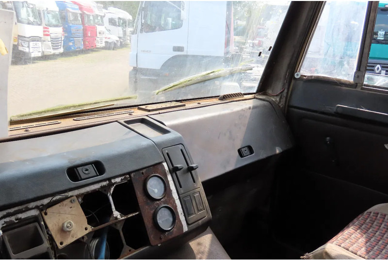 Istovarivač MAN STEYER 10 tyres. !!!AIR PROBLEM!! CLUTCH NOT GOING: slika 12 Istovarivač MAN STEYER 10 tyres. !!!AIR PROBLEM!! CLUTCH NOT GOING: slika 12