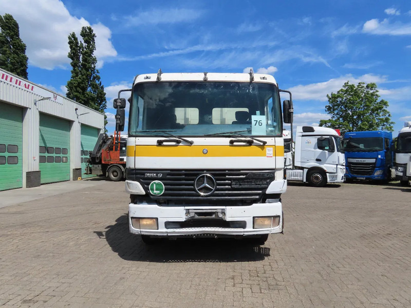 Mercedes-Benz Actros 2535 Crane Palfinger PK17000, 6x2 , 3 pedal. - Kamion sa dizalicom: slika 4 Mercedes-Benz Actros 2535 Crane Palfinger PK17000, 6x2 , 3 pedal. - Kamion sa dizalicom: slika 4