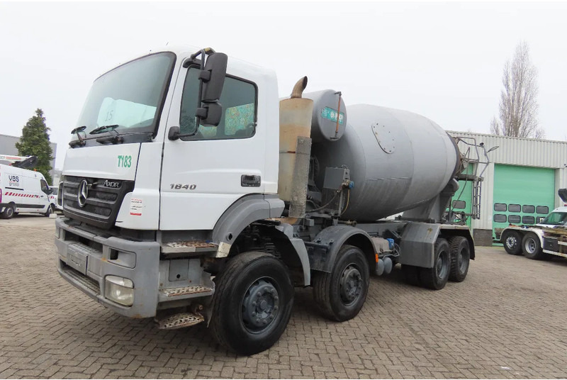 Mercedes-Benz Axor 4140 236540 KM ! BIG AXELS, Manual gearbox, FULL SPRING! 8х4 - Mikser za beton: slika 2 Mercedes-Benz Axor 4140 236540 KM ! BIG AXELS, Manual gearbox, FULL SPRING! 8х4 - Mikser za beton: slika 2