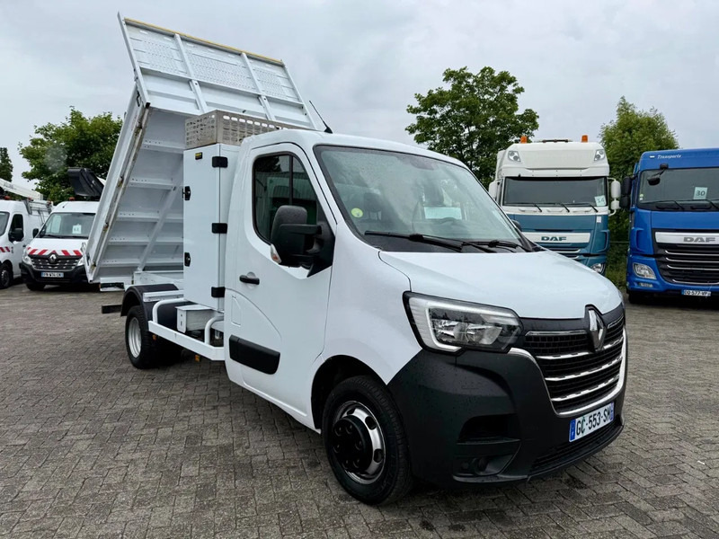 Renault Master 2021, 3 seats, Great condition, ! EURO 6 - Dostavno vozilo istovarivač: slika 1 Renault Master 2021, 3 seats, Great condition, ! EURO 6 - Dostavno vozilo istovarivač: slika 1