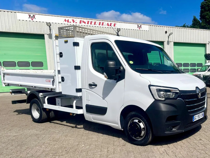 Renault Master 2021 3 seats, Great condition ! EURO 6 - Dostavno vozilo istovarivač: slika 4 Renault Master 2021 3 seats, Great condition ! EURO 6 - Dostavno vozilo istovarivač: slika 4