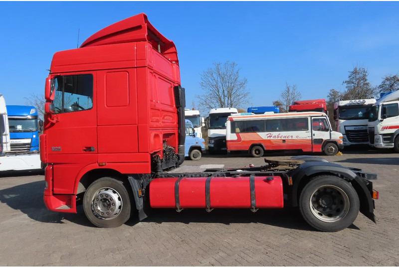 DAF XF 105.460 Euro5 evv, 2 beds, 2 tanks - Tegljač: slika 4 DAF XF 105.460 Euro5 evv, 2 beds, 2 tanks - Tegljač: slika 4