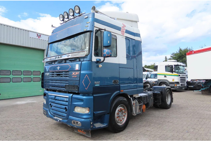 DAF XF 95.530 EURO4. Royal DAF! - Tegljač: slika 1 DAF XF 95.530 EURO4. Royal DAF! - Tegljač: slika 1
