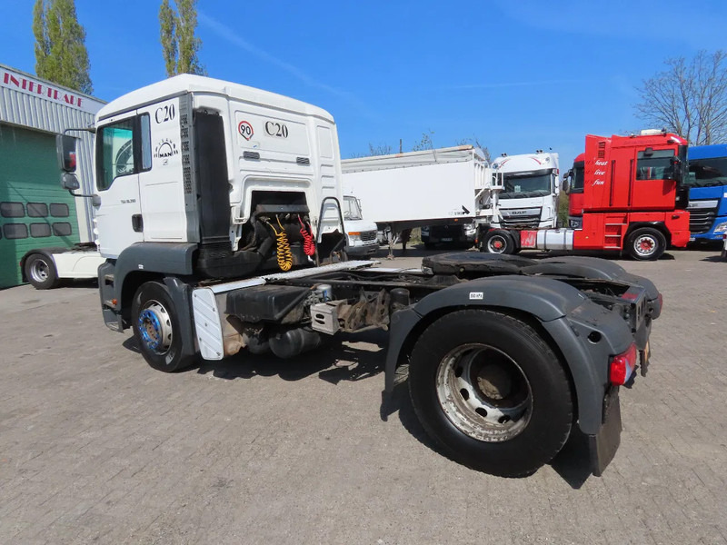 MAN TGA 18.390 Manual - Tegljač: slika 5 MAN TGA 18.390 Manual - Tegljač: slika 5