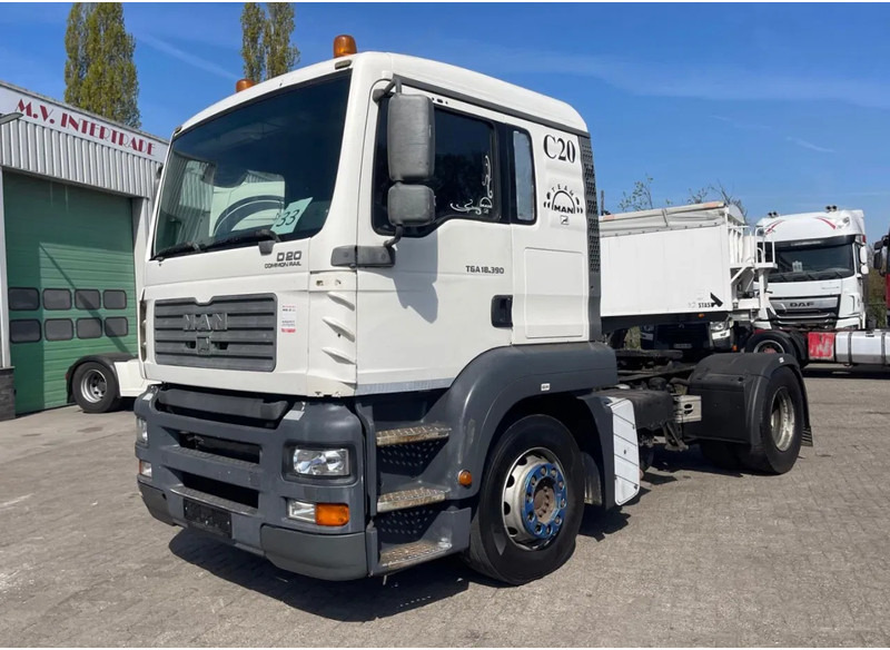 MAN TGA 18.390 Manual - Tegljač: slika 2 MAN TGA 18.390 Manual - Tegljač: slika 2