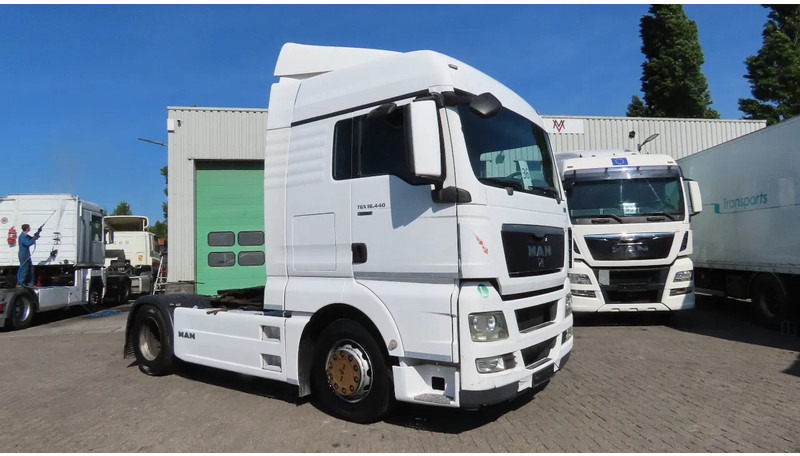 MAN TGX 18.440 Euro 5, Retarder, 2 tanks!! - Tegljač: slika 1 MAN TGX 18.440 Euro 5, Retarder, 2 tanks!! - Tegljač: slika 1
