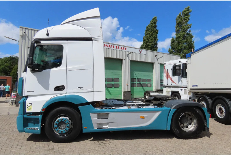 Mercedes-Benz Actros 1846 PTO, HYDRAULIC - Tegljač: slika 4 Mercedes-Benz Actros 1846 PTO, HYDRAULIC - Tegljač: slika 4