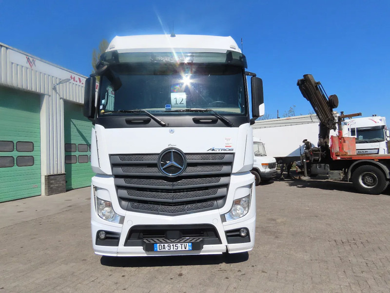 Mercedes-Benz Actros 1851 RETARDER, EVV, 831300 km original! RETARDER, 2 tanks - Tegljač: slika 3 Mercedes-Benz Actros 1851 RETARDER, EVV, 831300 km original! RETARDER, 2 tanks - Tegljač: slika 3
