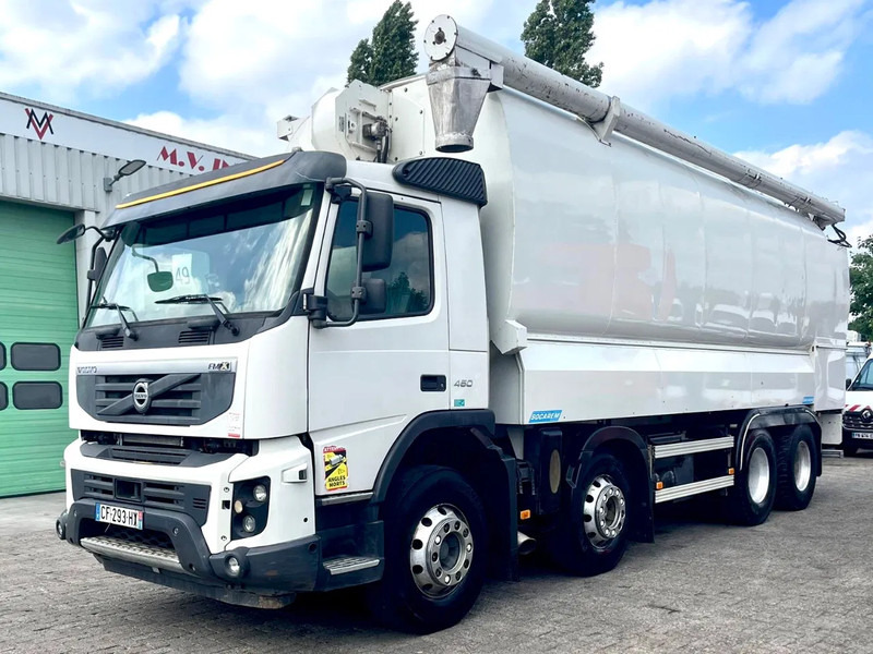 Volvo FMX 450 8x4 AUGER, radio control, 7 COMP. Full Volvo Service! . EXCELLENT condition - Kamion cisterna: slika 1 Volvo FMX 450 8x4 AUGER, radio control, 7 COMP. Full Volvo Service! . EXCELLENT condition - Kamion cisterna: slika 1