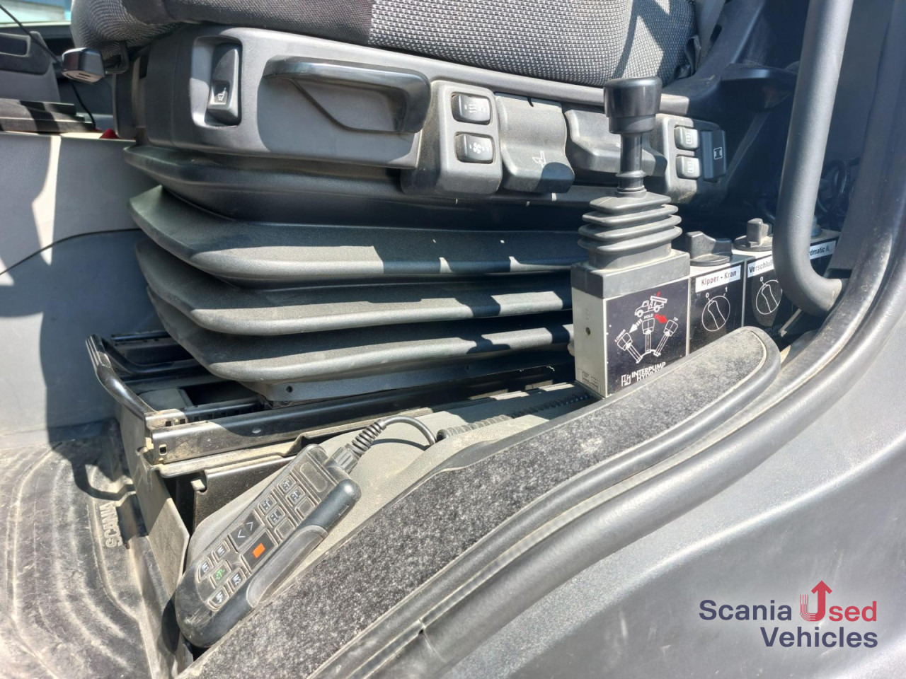 SCANIA G 410 B6x4NB Kipper+HMF3220+JIB - Istovarivač, Kamion sa dizalicom: slika 2 SCANIA G 410 B6x4NB Kipper+HMF3220+JIB - Istovarivač, Kamion sa dizalicom: slika 2