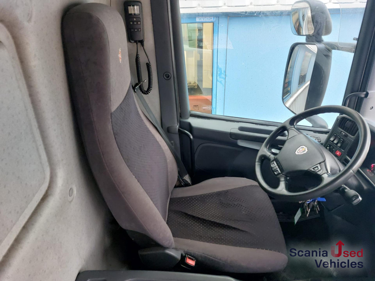 SCANIA P 280 DB4x2MNA Koffer Ladebordwand - Kamion sa zatvorenim sandukom: slika 2 SCANIA P 280 DB4x2MNA Koffer Ladebordwand - Kamion sa zatvorenim sandukom: slika 2