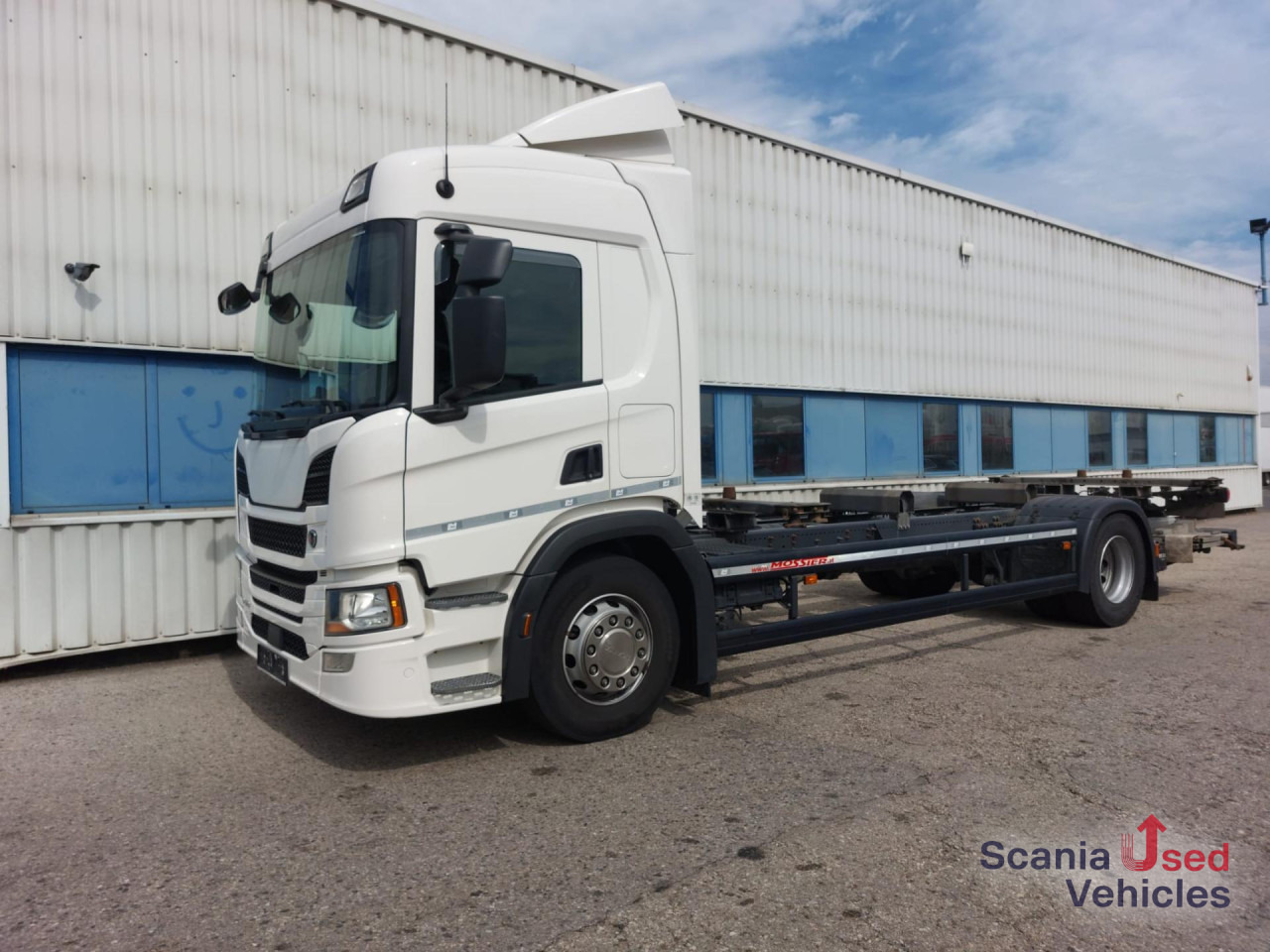 SCANIA P 410 B4x2NB Wechselrahmen Ladebordwand - Kamion za prevoz kontejnera/ Kamion sa promenjivim sandukom: slika 1 SCANIA P 410 B4x2NB Wechselrahmen Ladebordwand - Kamion za prevoz kontejnera/ Kamion sa promenjivim sandukom: slika 1