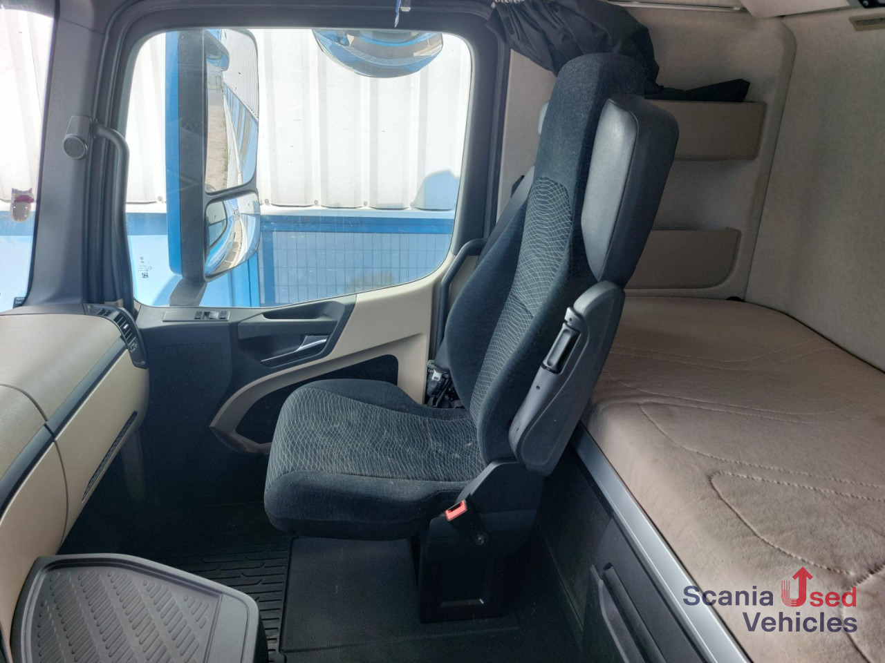 MERCEDES-BENZ Actros 1848 LS GigaSpace Retarder - Tegljač: slika 4 MERCEDES-BENZ Actros 1848 LS GigaSpace Retarder - Tegljač: slika 4