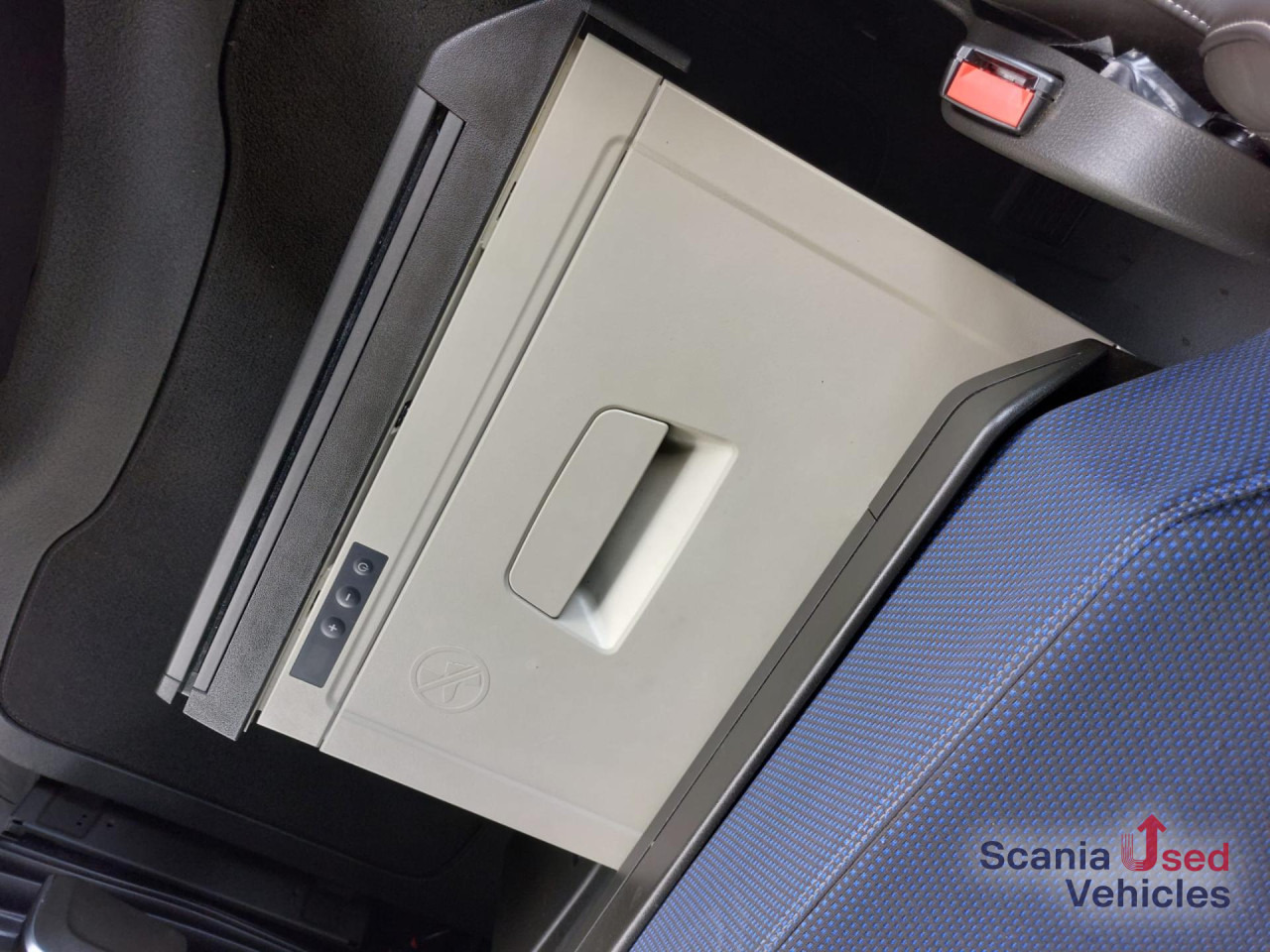 VOLVO FH 500 T4x2 Globetrotter XL - Tegljač: slika 2 VOLVO FH 500 T4x2 Globetrotter XL - Tegljač: slika 2