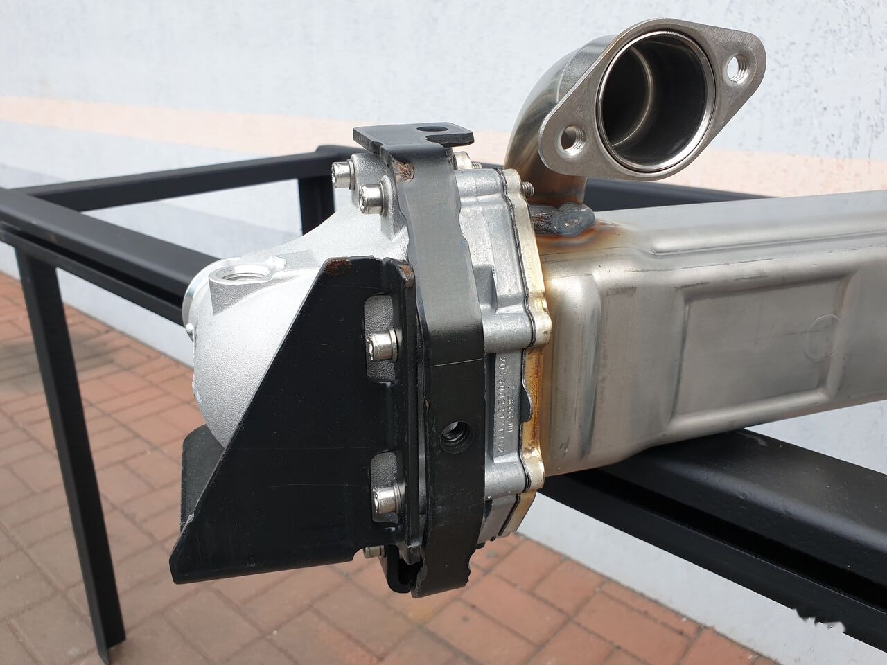 Volvo EGR COOLER, NEW OR RECONDITIONED 20722340   Volvo - EGR hladnjak za Kamion: slika 3 Volvo EGR COOLER, NEW OR RECONDITIONED 20722340   Volvo - EGR hladnjak za Kamion: slika 3