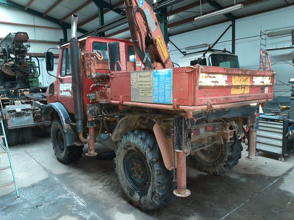 UNIMOG 1250 - Kamion sa dizalicom: slika 2 UNIMOG 1250 - Kamion sa dizalicom: slika 2