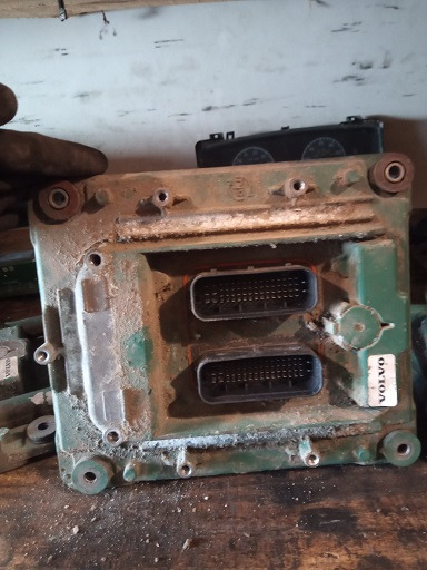 EDC VOLVO FH460 D13K460 21900553 P03 - Upravljačka jedinica za Kamion: slika 2 EDC VOLVO FH460 D13K460 21900553 P03 - Upravljačka jedinica za Kamion: slika 2