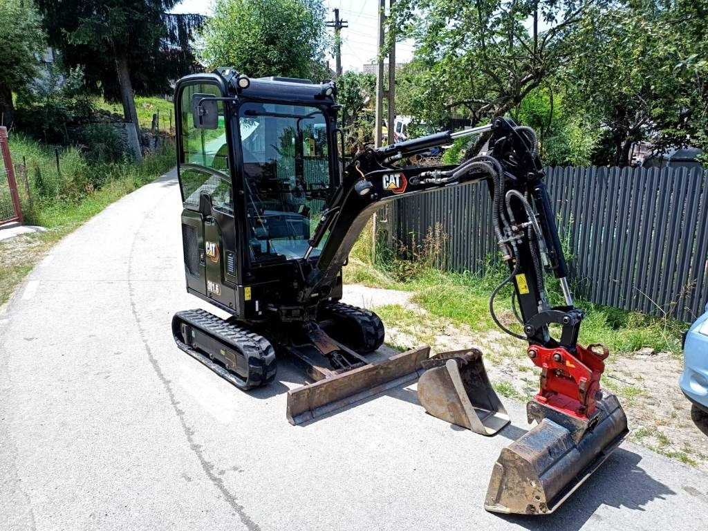 CAT 301.6 05A - Mini bager: slika 1 CAT 301.6 05A - Mini bager: slika 1