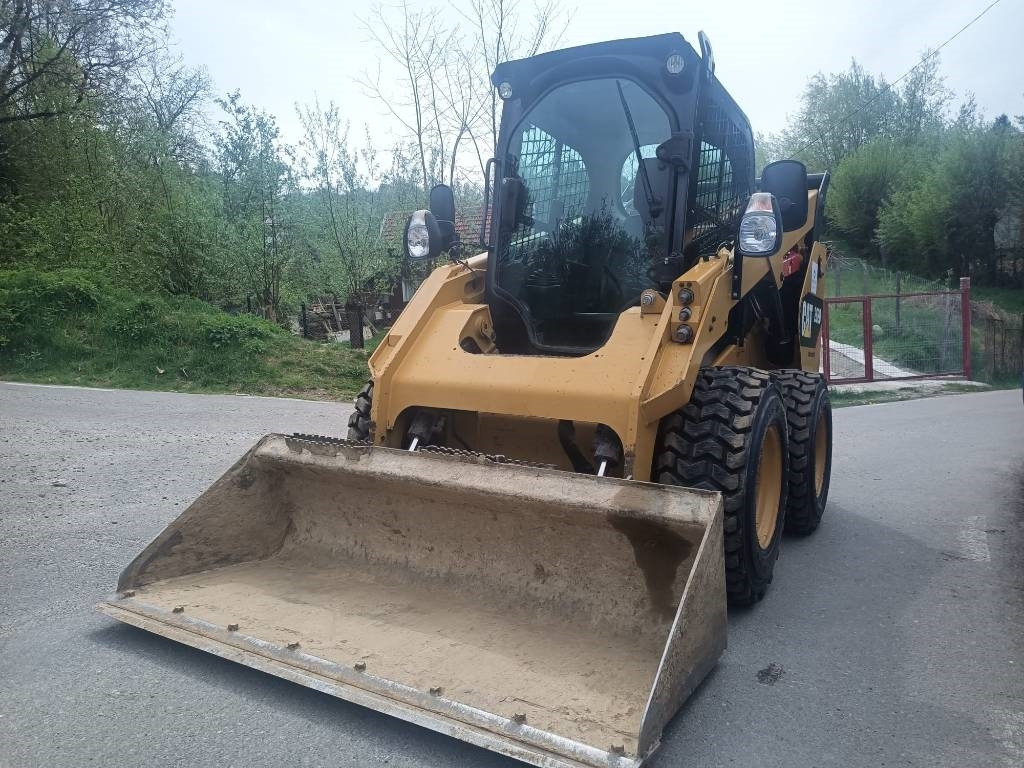 CATERPILLAR 262 D XPS - Mini utovarivač: slika 3 CATERPILLAR 262 D XPS - Mini utovarivač: slika 3