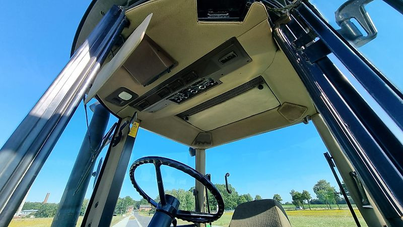 Traktor John Deere 4955: slika 10