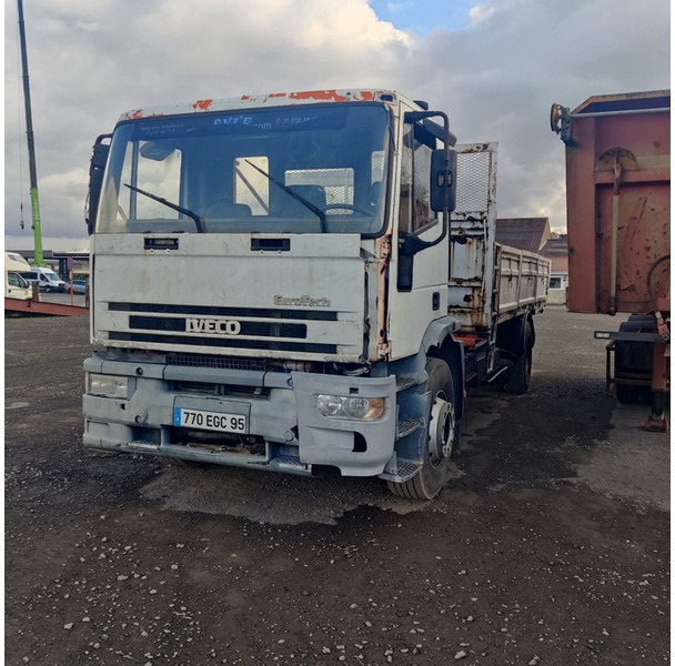 Iveco Eurotech - Kamion sa tovarnim sandukom: slika 1 Iveco Eurotech - Kamion sa tovarnim sandukom: slika 1