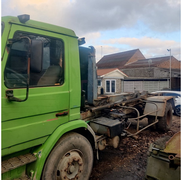 Scania 82-H - Kamion za prevoz kontejnera/ Kamion sa promenjivim sandukom: slika 2 Scania 82-H - Kamion za prevoz kontejnera/ Kamion sa promenjivim sandukom: slika 2