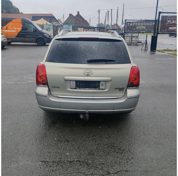 Toyota Avensis - Automobil: slika 5 Toyota Avensis - Automobil: slika 5