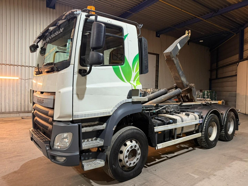 DAF CF 460 6x4 FAT HOOKLIFT - WB 3m35 - STEEL SPRING / BIG AXLES HUB REDUCTION - EURO 6 - BE TRUCK - Kamion sa hidrauličnom kukom: slika 3 DAF CF 460 6x4 FAT HOOKLIFT - WB 3m35 - STEEL SPRING / BIG AXLES HUB REDUCTION - EURO 6 - BE TRUCK - Kamion sa hidrauličnom kukom: slika 3