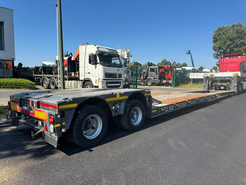 Kässbohrer LB2 48T - LOWBED - TIEFBETT / REMOVABLE NECK - ABNEHMBARE SCHWANENHALS - HYDR STEERING AXLES / LENKACHSEN - BPW - Niska poluprikolica za prevoz: slika 2 Kässbohrer LB2 48T - LOWBED - TIEFBETT / REMOVABLE NECK - ABNEHMBARE SCHWANENHALS - HYDR STEERING AXLES / LENKACHSEN - BPW - Niska poluprikolica za prevoz: slika 2