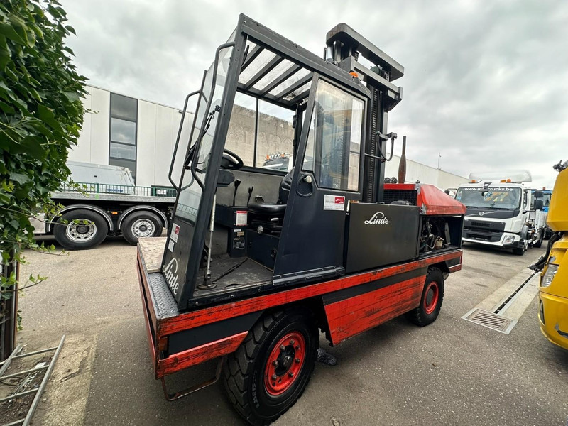 Linde S50 W SIDELOADER 5T - SEITENSTAPLER - 4 WAY FORKLIFT - COMBILIFT - CE - BE MACHINE - Bočni utovarivač: slika 4 Linde S50 W SIDELOADER 5T - SEITENSTAPLER - 4 WAY FORKLIFT - COMBILIFT - CE - BE MACHINE - Bočni utovarivač: slika 4