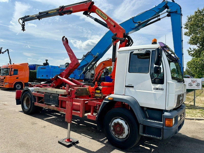 MAN 18.284 HOOKLIFT + CRANE PALFINGER PK 11001 A - TÜV 05/2026 - STEEL SPRING / BLATT / LAMES - BE TRUCK - Kamion sa hidrauličnom kukom, Kamion sa dizalicom: slika 1 MAN 18.284 HOOKLIFT + CRANE PALFINGER PK 11001 A - TÜV 05/2026 - STEEL SPRING / BLATT / LAMES - BE TRUCK - Kamion sa hidrauličnom kukom, Kamion sa dizalicom: slika 1