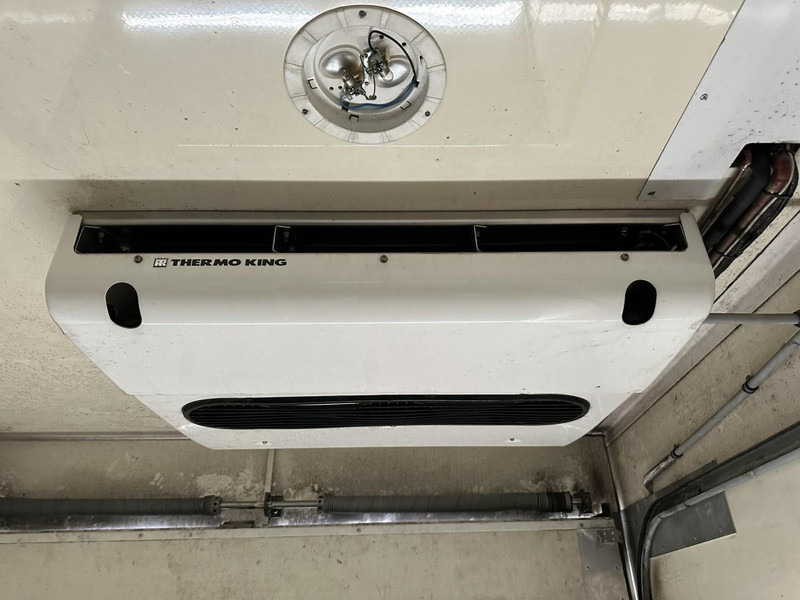 Hladnjača MAN TGM 18.290 19T - FRIGO THERMOKING SPECTRUM BI-TEMP. - MANUAL ZF - EURO 5 - TÜV 06/2025 - BE TRUCK: slika 9 Hladnjača MAN TGM 18.290 19T - FRIGO THERMOKING SPECTRUM BI-TEMP. - MANUAL ZF - EURO 5 - TÜV 06/2025 - BE TRUCK: slika 9