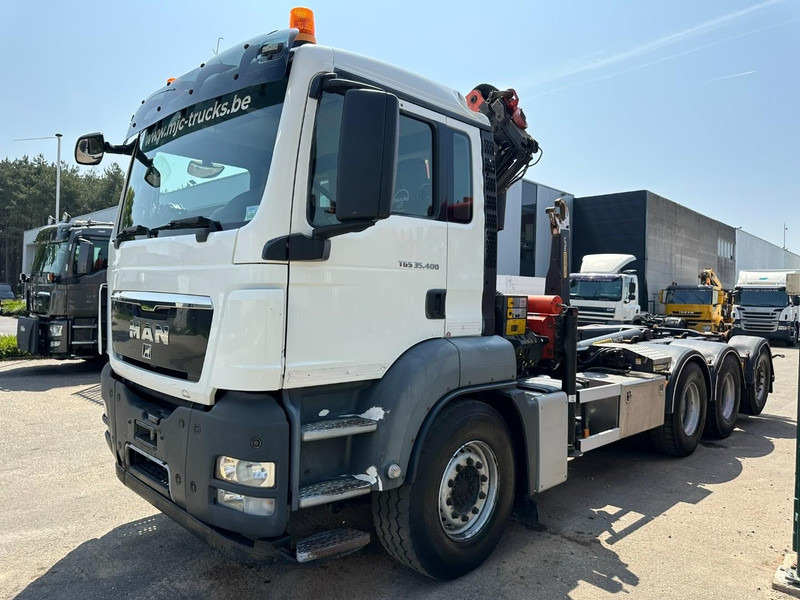 MAN TGS 35.400 8x4 TRIDEM HOOKLIFT T22 + CRANE PALFINGER PK 18001 EH + RADIO - EURO 5 - LIFT/STEERING AXLE - BE TRUCK - Kamion sa hidrauličnom kukom, Kamion sa dizalicom: slika 4 MAN TGS 35.400 8x4 TRIDEM HOOKLIFT T22 + CRANE PALFINGER PK 18001 EH + RADIO - EURO 5 - LIFT/STEERING AXLE - BE TRUCK - Kamion sa hidrauličnom kukom, Kamion sa dizalicom: slika 4